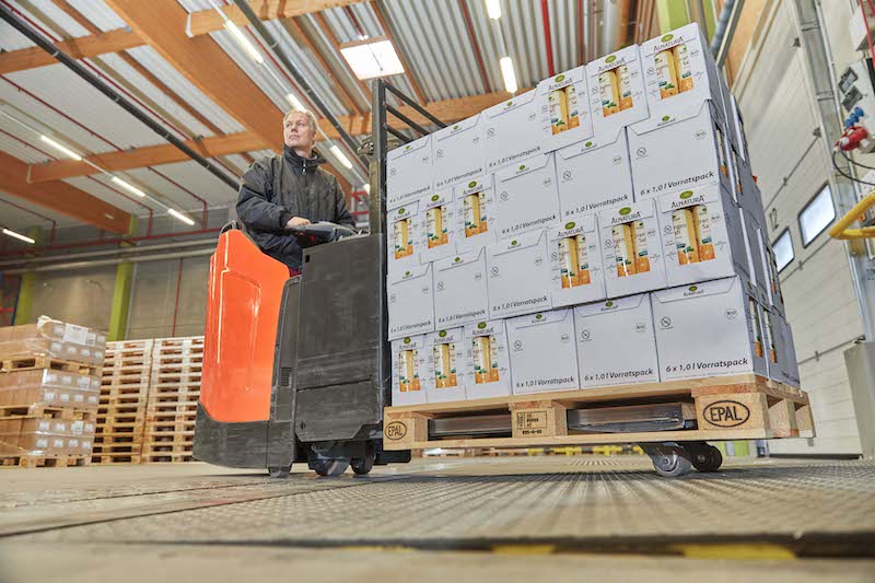 Transport solide des marchandises grâce à l'europalette EPAL